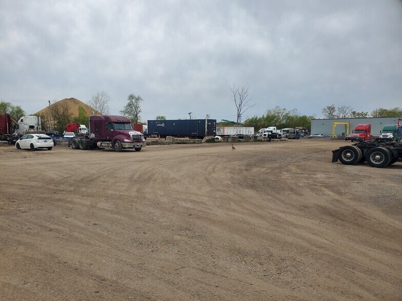 5250 W Plattner Dr, Alsip, IL à louer - Photo du bâtiment - Image 2 de 31