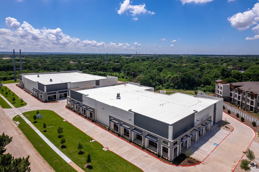 2125 Bardin Rd, Grand Prairie, TX for lease - Aerial - Image 2 of 10