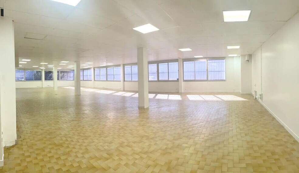 Bureau dans Argenteuil à louer - Photo intérieure - Image 2 de 16