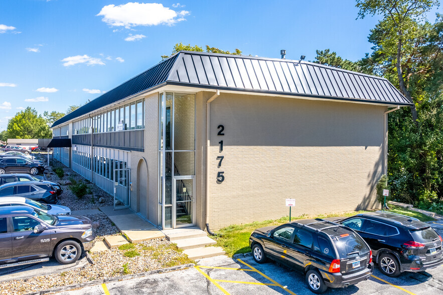 2175 NW 86th St, Clive, IA à louer - Photo du bâtiment - Image 3 de 5