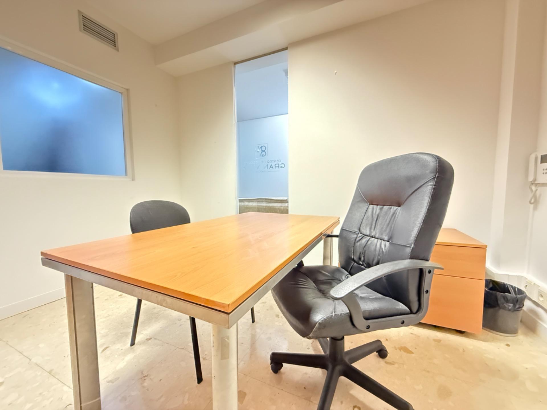 Office in Zaragoza, Zaragoza for lease Building Photo- Image 1 of 106