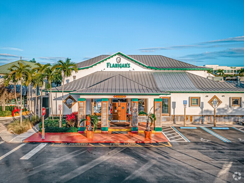 2310-2410 Weston Rd, Weston, FL à louer - Photo du bâtiment - Image 3 de 11