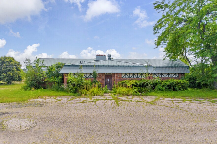 2701 Golf Course Dr, Marlette, MI à vendre - Photo du bâtiment - Image 3 de 14