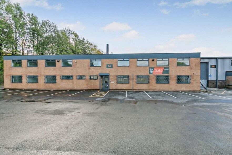 Gorrells Way, Rochdale à louer - Photo du bâtiment - Image 2 de 17