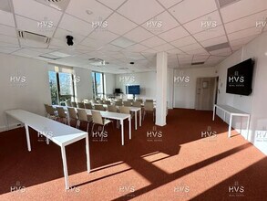 Office in Aix-en-Provence for lease Interior Photo- Image 2 of 8