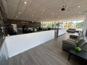 6530-6534 NW 36th St, Bethany, OK for sale Interior Photo- Image 2 of 5