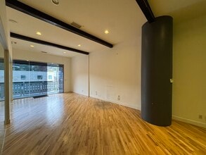 11331 Ventura Blvd, Studio City, CA à louer Photo intérieure- Image 2 de 9