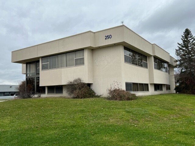 250 Herzberg Rd, Kanata, ON for sale Building Photo- Image 1 of 1