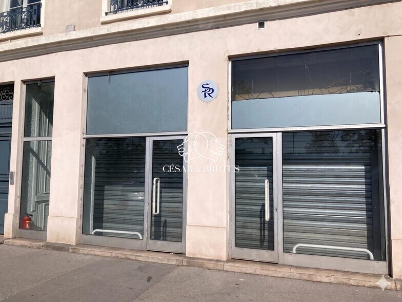 35 Quai Docteur Gailleton, Lyon for lease - Building Photo - Image 2 of 5
