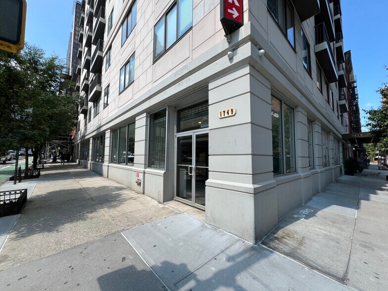 354 E 91st St, New York, NY for lease - Building Photo - Image 1 of 7