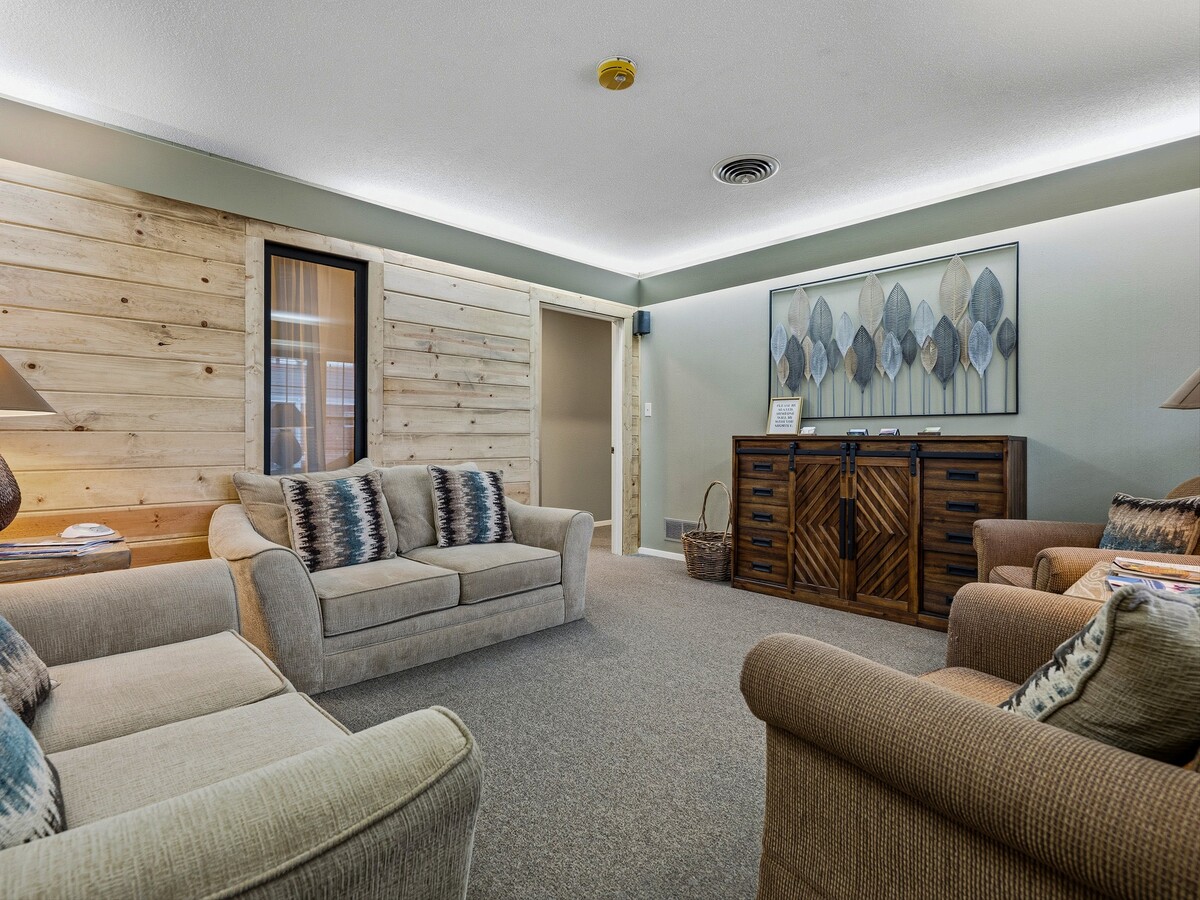 5 Doctors Park, Asheville, NC 28801 - Unité 5H2 - - Photo intérieure - Image 2 of 18