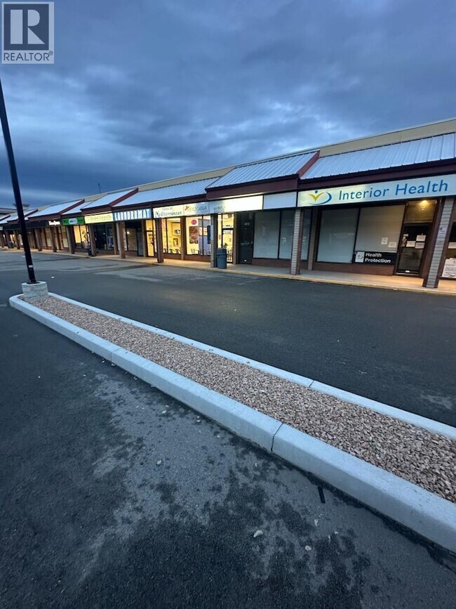 More details for 3048 Skaha Lake Rd, Penticton, BC - Retail, Flex for Lease