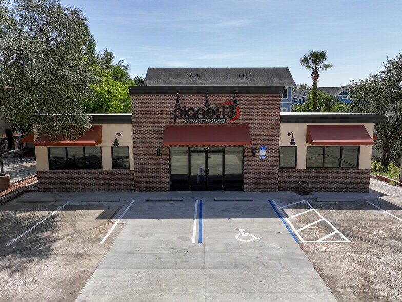 309 N Woodland Blvd, Deland, FL à vendre - Photo du bâtiment - Image 1 de 12