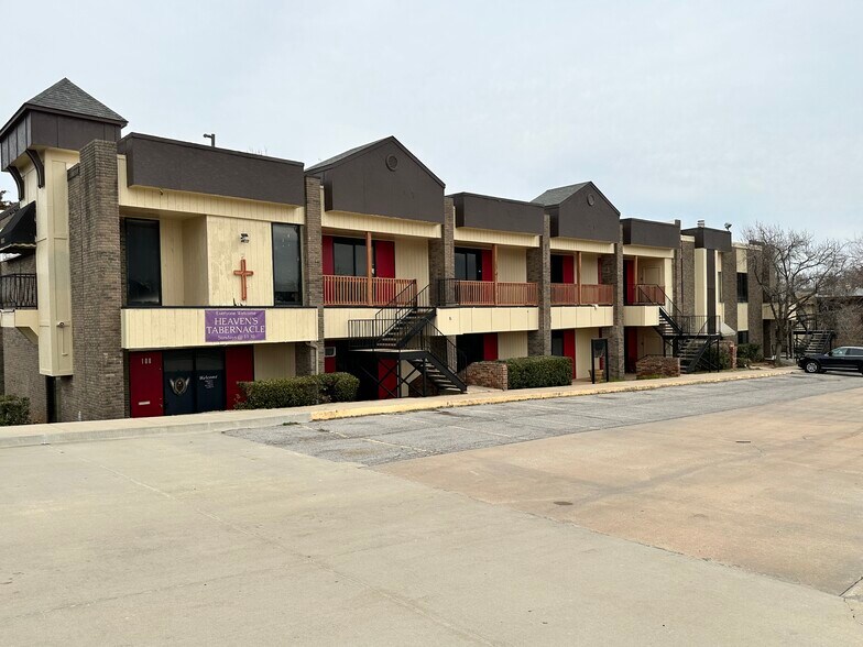 6600 N Meridian Ave, Oklahoma City, OK for lease - Building Photo - Image 3 of 3