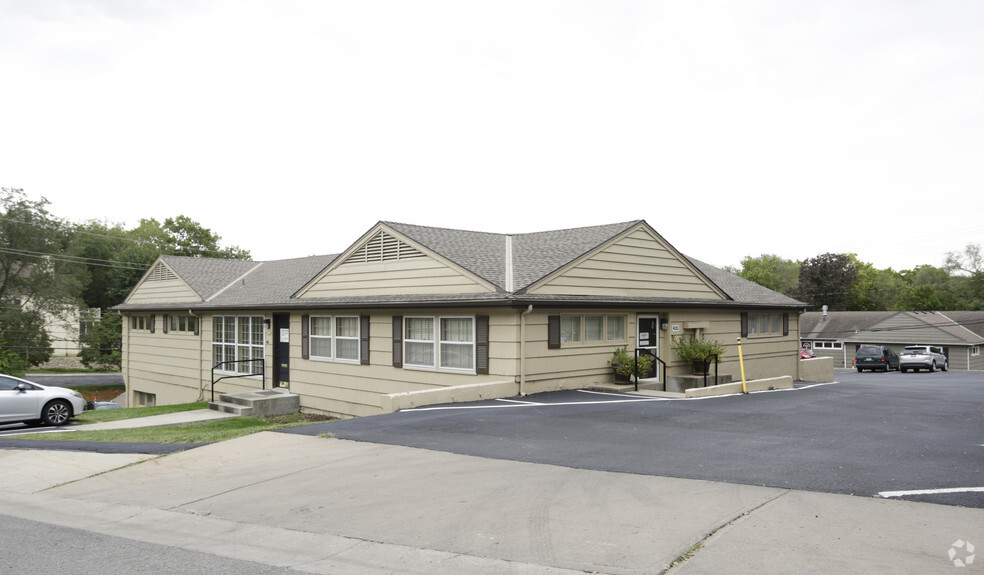 5450-5460 Buena Vista, Roeland Park, KS à vendre - Photo du bâtiment - Image 1 de 1