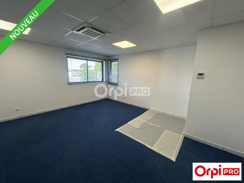 Office in Valence for sale - Interior Photo - Image 3 of 10