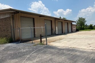 685 NW Waldo St, Lake City, FL for lease Interior Photo- Image 2 of 4