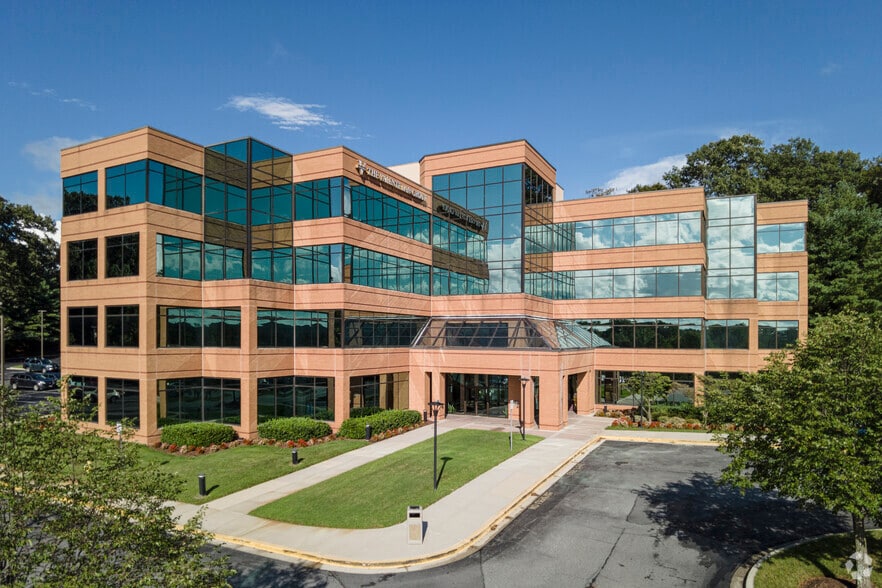 2200 Defense Hwy, Crofton, MD for lease - Building Photo - Image 2 of 6