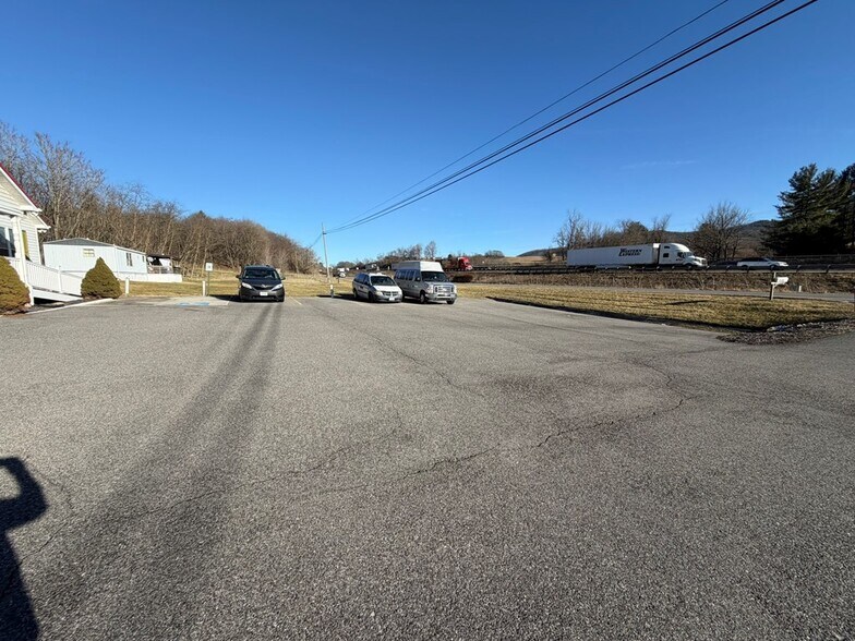 602 E Lee Hwy, Wytheville, VA à vendre - Photo du bâtiment - Image 3 de 7