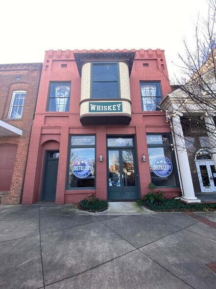 116 Courthouse Sq, Edgefield, SC à louer - Photo du bâtiment - Image 2 de 27