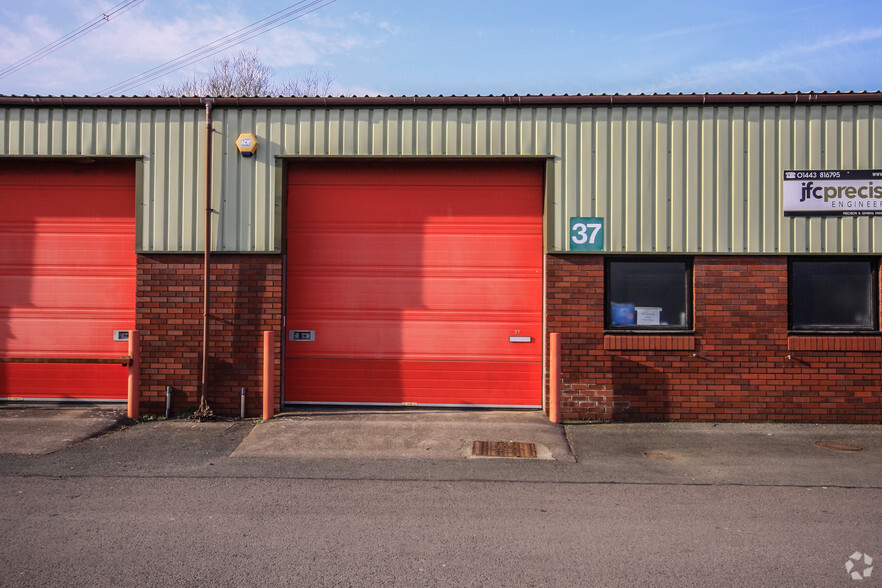 Dyffryn Business Park, Ystrad Mynach à vendre - Photo principale - Image 1 de 1