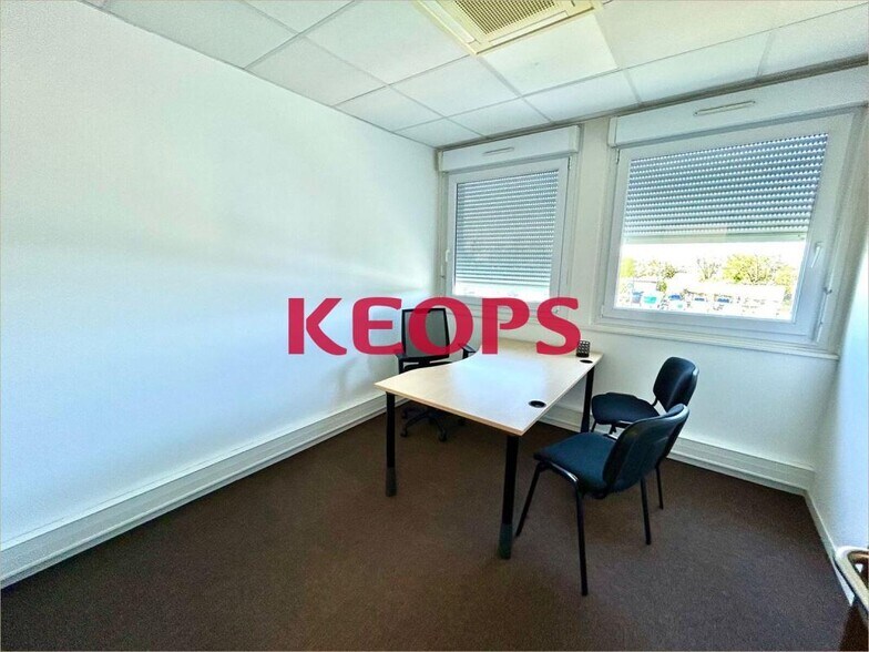 4138 La Lauragaise, Labège for lease - Interior Photo - Image 3 of 15