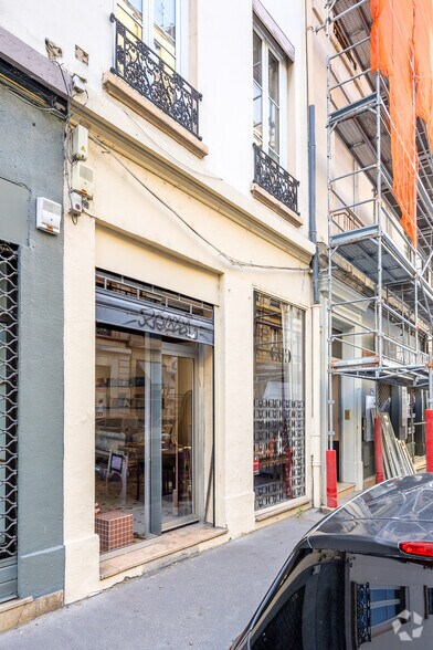 Multifamily in Lyon for sale - Building Photo - Image 2 of 3