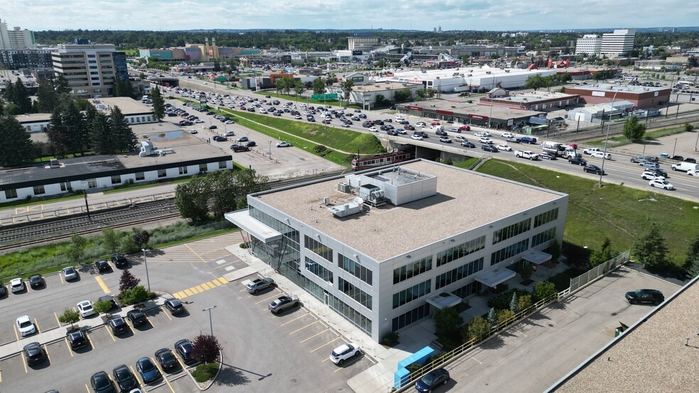 7005 Fairmount Dr SE, Calgary, AB for sale - Building Photo - Image 3 of 45