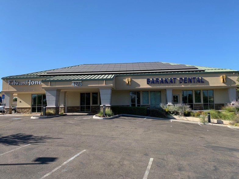 4275 Rocklin Rd, Rocklin, CA à louer - Photo du bâtiment - Image 1 de 4
