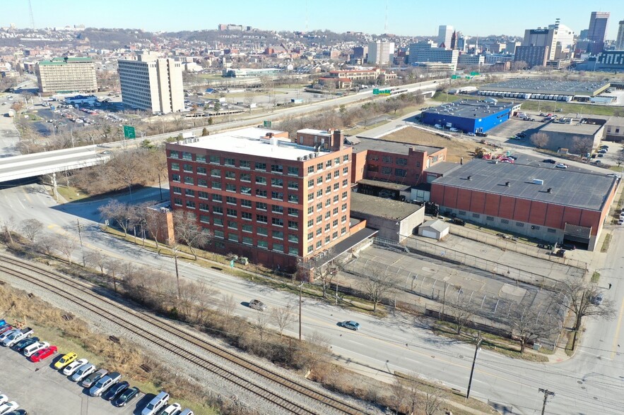 516 Linn St, Cincinnati, OH for sale - Building Photo - Image 1 of 1