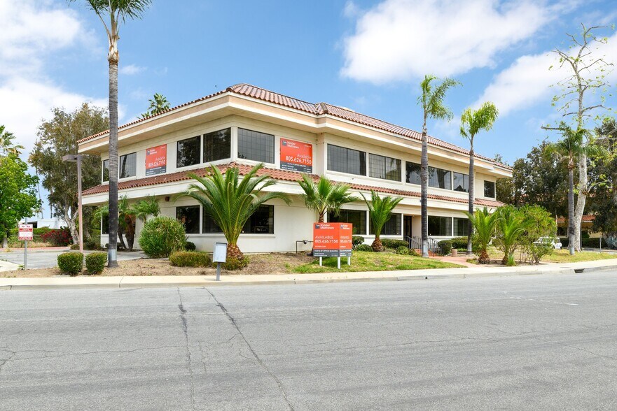 1327 Del Norte Rd, Camarillo, CA à louer - Photo du bâtiment - Image 2 de 13