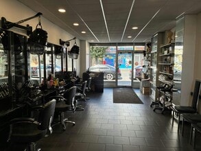 72 Beulah Rd, Thornton Heath for lease Interior Photo- Image 1 of 4