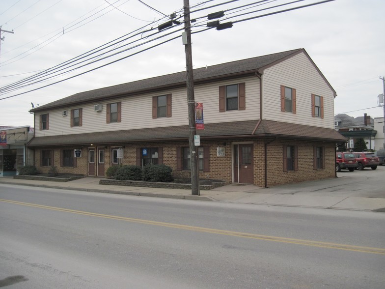 23-25 E State St, Quarryville, PA for sale - Building Photo - Image 1 of 1