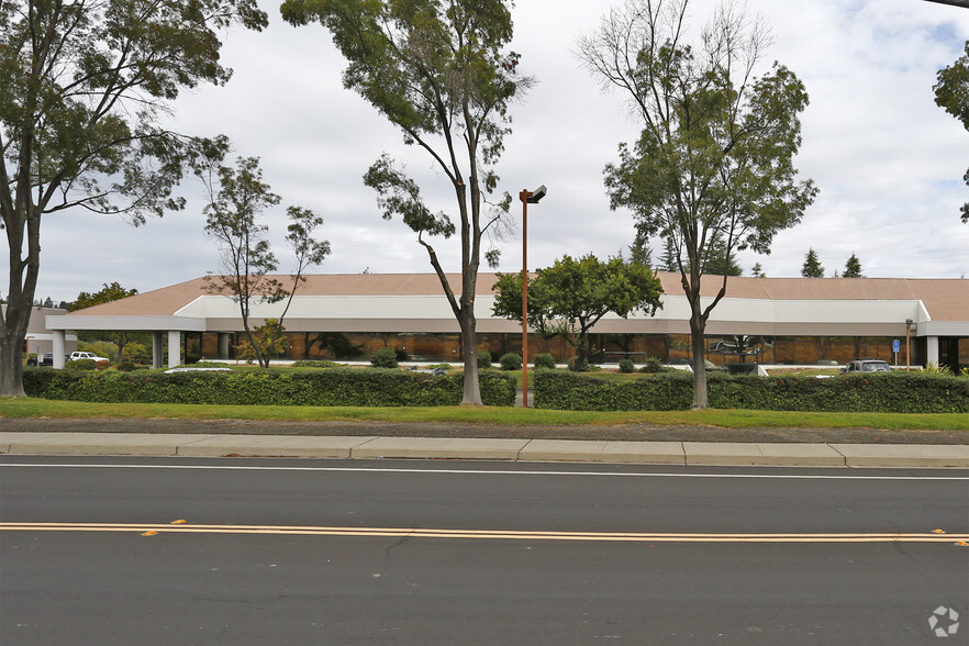 757 Arnold Dr, Martinez, CA for lease - Building Photo - Image 2 of 5