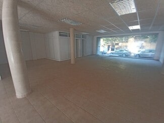 Plus de détails pour Multi-résidentiel à vendre