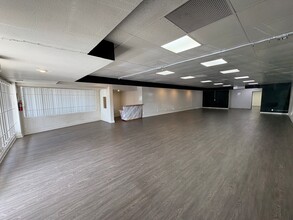 7850-7860 Golden Ave, Lemon Grove, CA for lease Interior Photo- Image 2 of 11