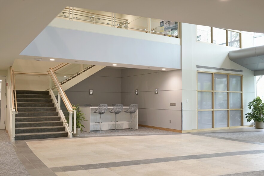 200 Donald J Lynch Blvd, Marlborough, MA à louer - Hall d’entrée - Image 2 de 15