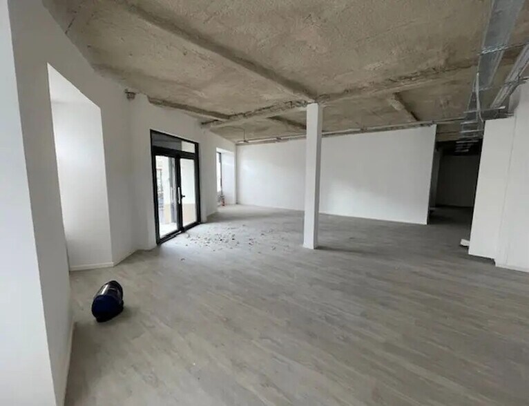 Flex dans Paris à louer - Photo intérieure - Image 3 de 23