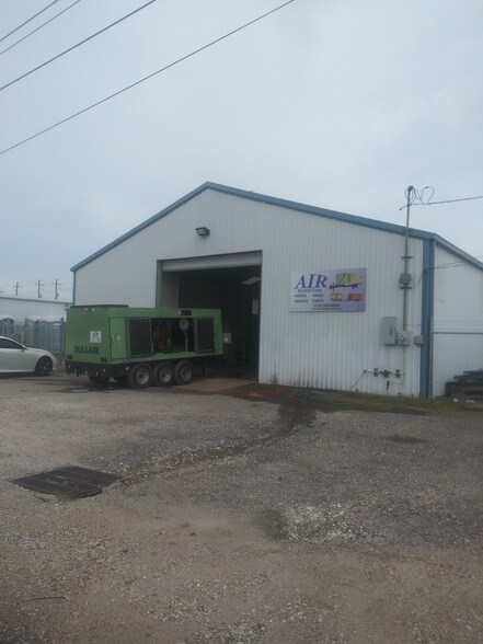 125-A 20th St S, Texas City, TX à louer - Photo du bâtiment - Image 2 de 3