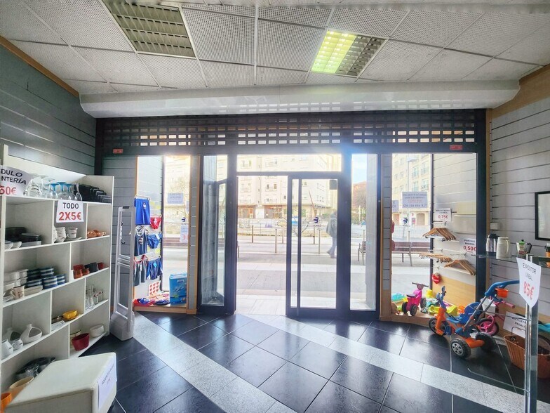 Retail in Pontevedra for sale - Interior Photo - Image 3 of 25