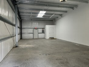 124 Marine Dr, Edenton, NC for lease Interior Photo- Image 2 of 6