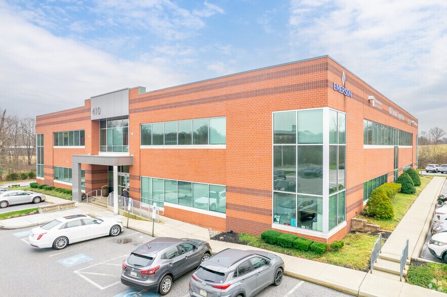 410 Linfield Trappe Rd, Royersford, PA à louer - Photo du bâtiment - Image 2 de 5