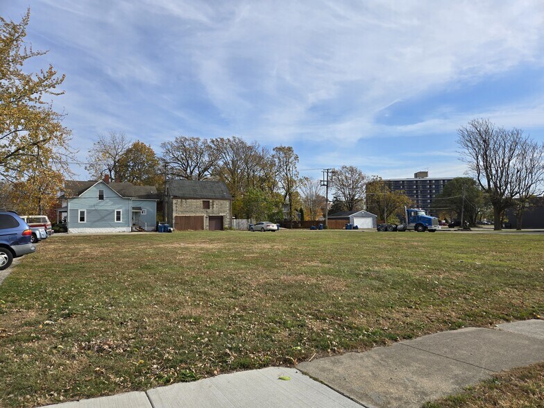 504 Schuyler Ave, Kankakee, IL à vendre - Photo du bâtiment - Image 2 de 8