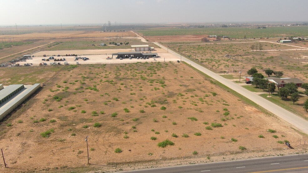 7 AC FM 307, Midland, TX à vendre - Photo du bâtiment - Image 2 de 9