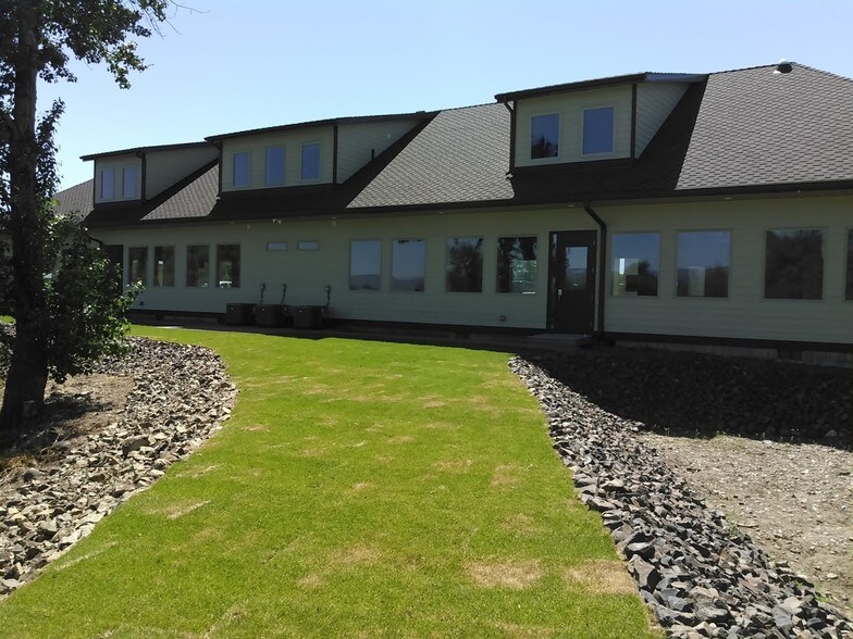 2309 W Dolarway Rd, Ellensburg, WA à louer - Photo du bâtiment - Image 2 de 15