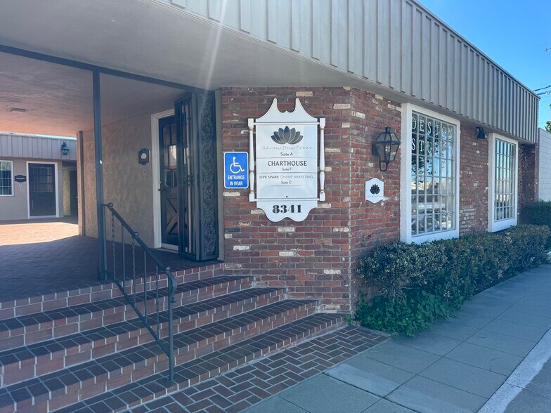 8341 Lemon Ave, La Mesa, CA à louer - Photo du bâtiment - Image 3 de 11