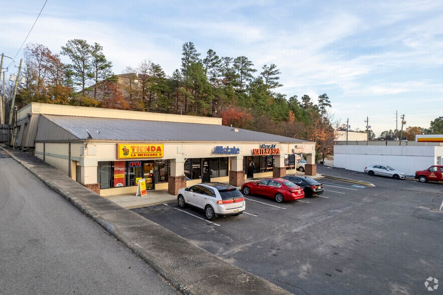 1633 Montgomery Hwy, Birmingham, AL à louer - Photo du bâtiment - Image 2 de 5