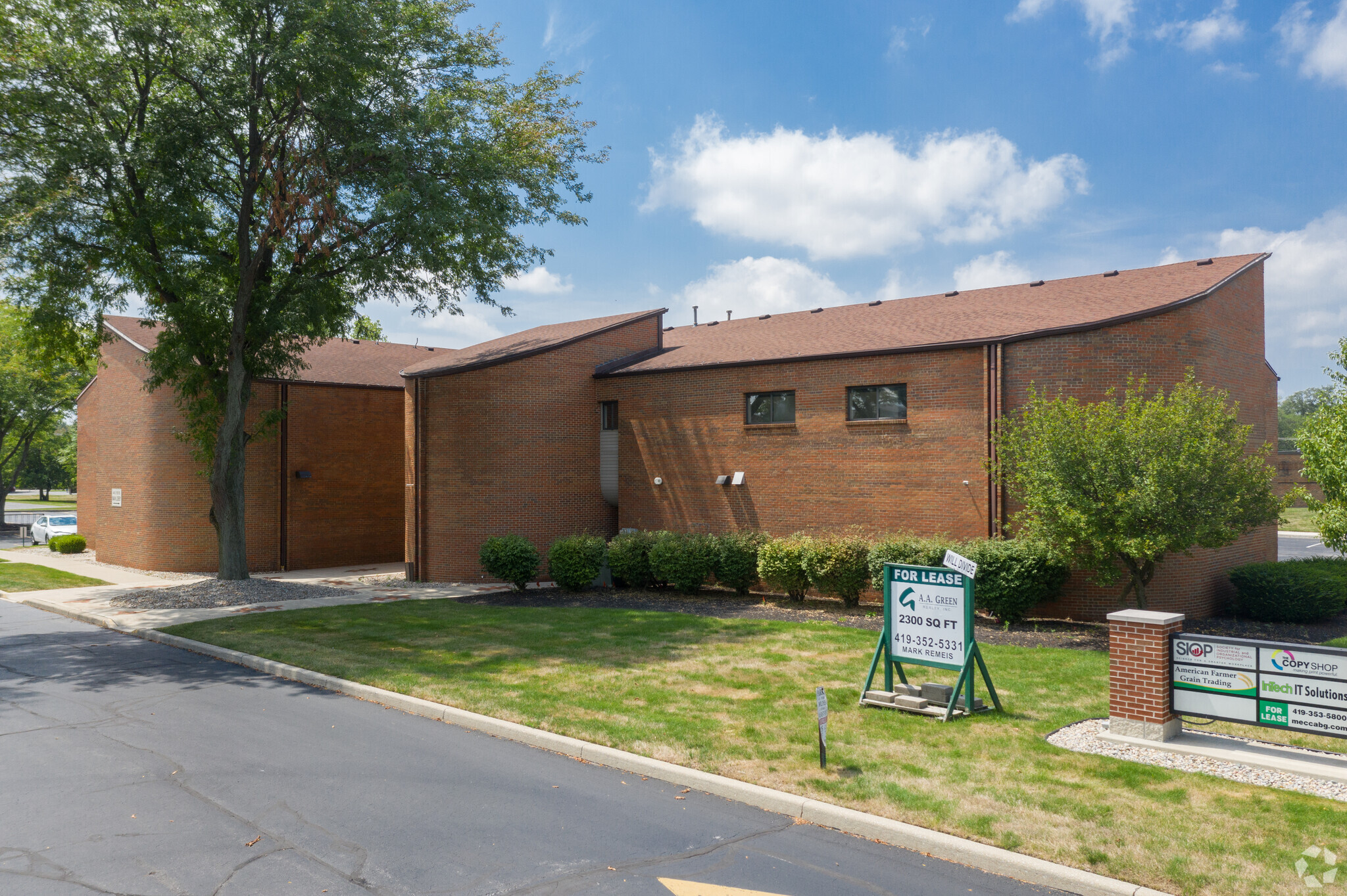 440 E Poe Rd, Bowling Green, OH for lease Building Photo- Image 1 of 9