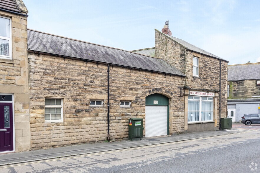 1-3 Bede St, Amble à louer - Photo du bâtiment - Image 2 de 2