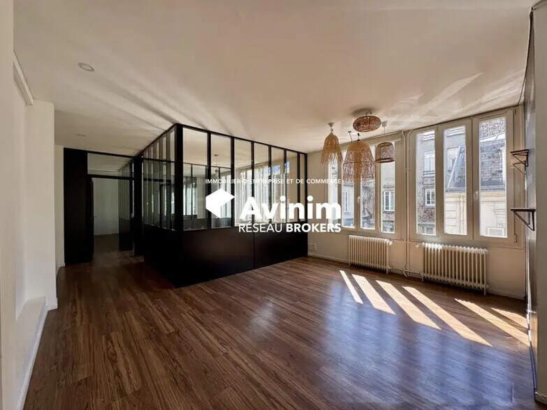 Office in Asnières-sur-Seine for lease - Interior Photo - Image 2 of 11